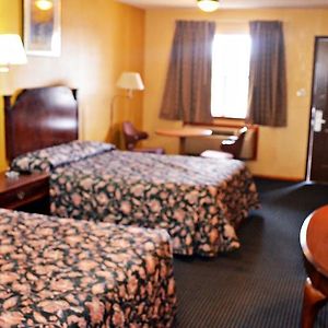Queen Room Two Queen Beds